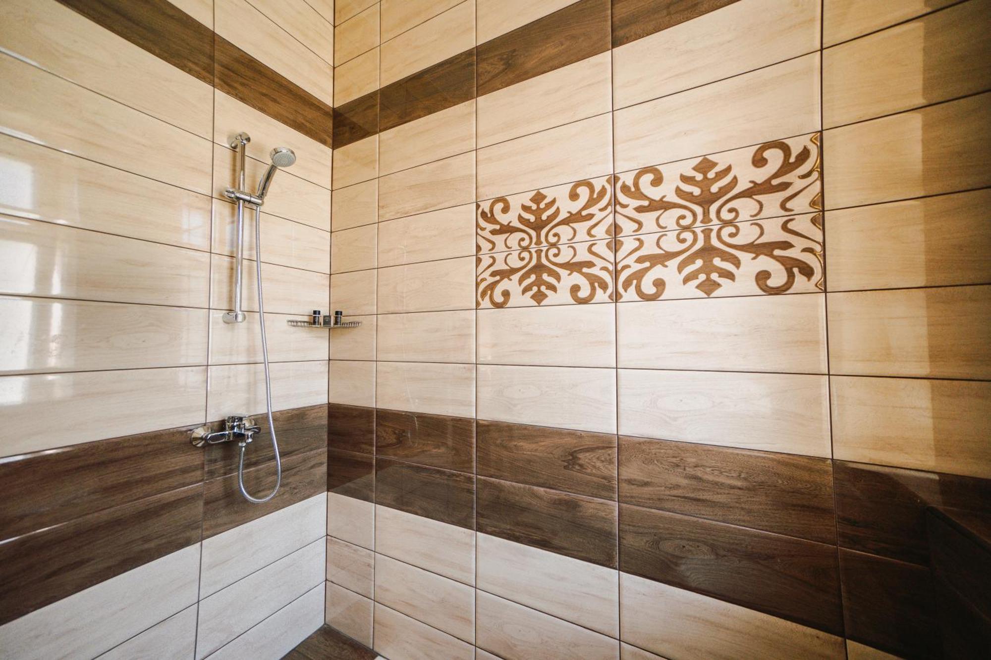 Hotel Хотел Театъръ Pleven Esterno foto